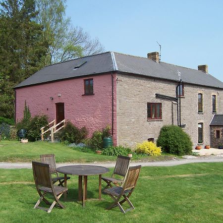 Bed and Breakfast Brynderwen Llangorse Exterior foto